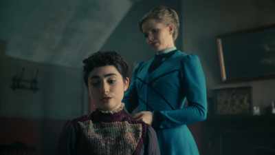 HE WATCHED HIS FIRST WIFE DROWN - Miss Scarlet and the Duke