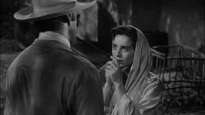 He went for an empty holster. - The Left Handed Gun