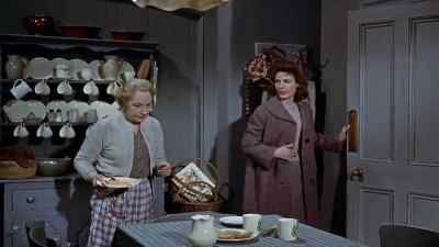 He went through David's
room with a magnifying glass. - Sapphire