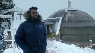 HE WHISPERS: That's him. - The Misadventures of Romesh Ranganathan