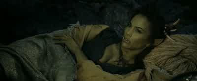 He wishes to lie with me. - Warcraft
