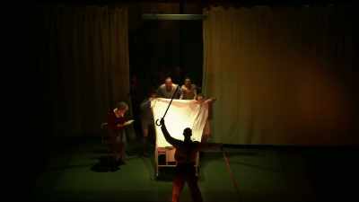 - He woke up, and...
- And what? - National Theatre Live: Nye