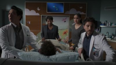 He woke up from the surgery, - The Good Doctor