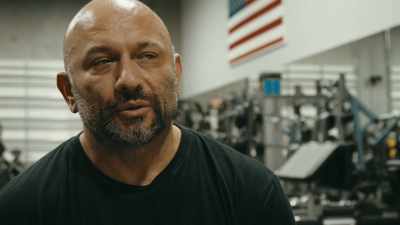 He would always text and say, - Breaking Olympia: The Phil Heath Story
