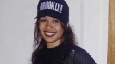 He would have people follow me - Surviving R. Kelly
