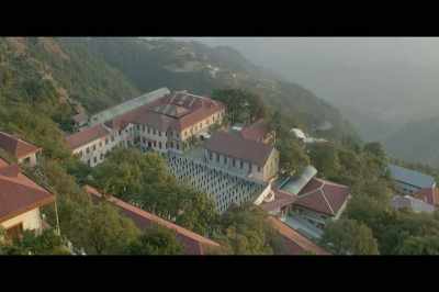 [headmaster] Mount Noble High
has a grand and glorious tradition. - Noblemen