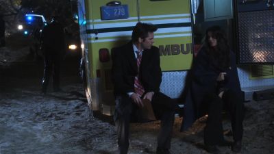 Heard you got second-degree burns. - Rizzoli & Isles
