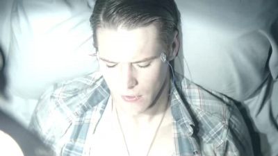 [heart monitor beeping steadily] - The Vampire Diaries