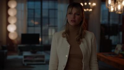 [HEART RATE MONITOR BEEPS] - Supergirl