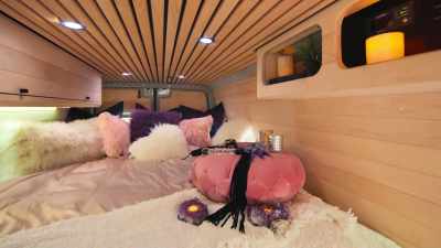 [Heather] Oh my gosh. We're gonna actually
be able to lay here together. - How To Build a Sex Room