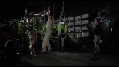 Hector, put her down! - Saturn 3