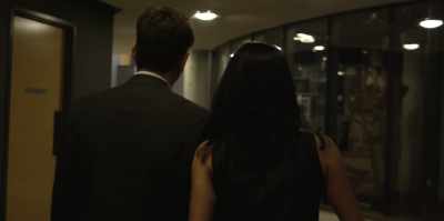[heels clicking]
[Zoe exclaims] - Safe House