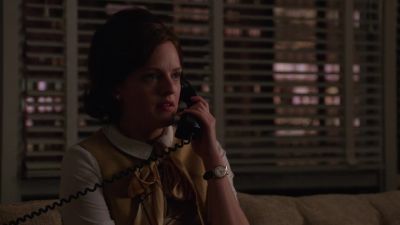 -HeIIo?
-Dawn didn't get any caIIs. - Mad Men