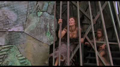 Helen! Enola! Helen, I'm sorry! - Waterworld