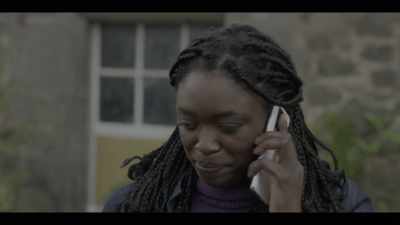 - Helen?
- Hello. - A Castle for Christmas