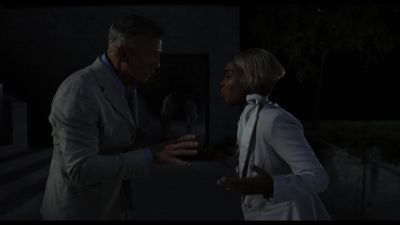 Helen. - Glass Onion: A Knives Out Mystery