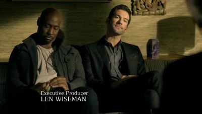 (helicopter whirring) - Lucifer