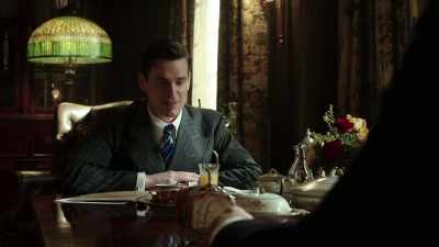 He'll try to unsettle you
by complimenting me. - The Last Tycoon