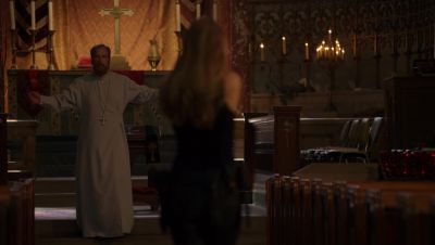 - Hello, Ana.
- Don't move! - Banshee