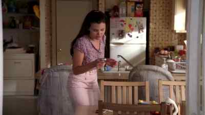 - HELLO?
- Ana: Hey, Margene. - Big Love
