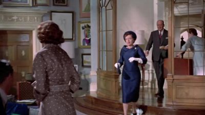 Hello Anna - Indiscreet