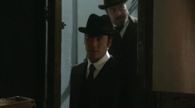 Hello? Anyone here? - Murdoch Mysteries