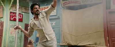 - Hello?
- Are you crazy - Raees