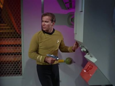 Hello, captain. - Star Trek