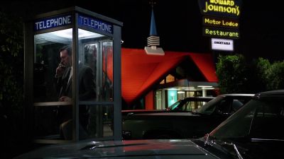 -Hello?
-Dawn didn't get any caIIs. - Mad Men