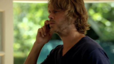 Hello.
Deeks, Vakar's still alive. - NCIS: Los Angeles