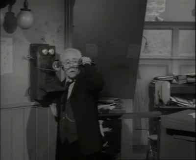 Hello, Emma? - The Munsters