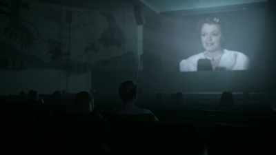 - Hello, everybody.
This is Mrs. Norman Maine. - Swimming with Sharks