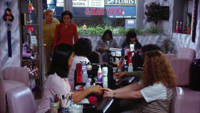 Hello, everyone. Hi. - Seinfeld