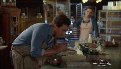 Hello, everyone. Welcome to
Chocolatier Simon. - Love, Romance & Chocolate