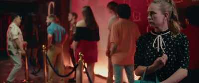 Hello, gentlemen. Uh...
I'm the manager, and, uh... - The Re-Education of Molly Singer