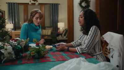 Hello? Good evening, Riley. - A Show-Stopping Christmas