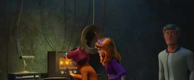 - Hello? [groans] Hello?
- Whoa! - Scoob!