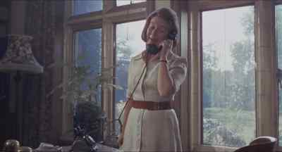 Hello headmaster's secretary;
can I help you? - Melody