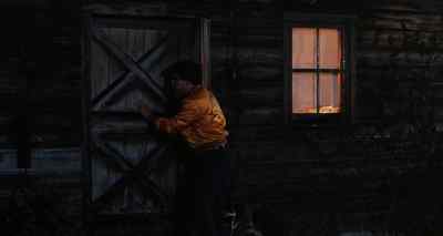 Hello, hello, listen I
can hear you in there. - Full Moon High