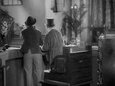 Hello? Hello? No, we no got a no rooms. - The Cocoanuts