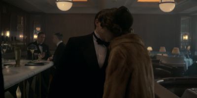 - Hello.
- Hello, Porchey. - The Crown