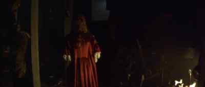 - Hello?
- Hello. - Moll Flanders