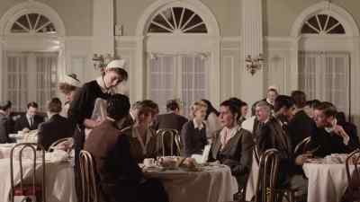 - Hello.
- Hello. - Distant Voices, Still Lives