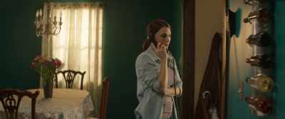 - Hello.
- Hey, babe. - A Savannah Haunting