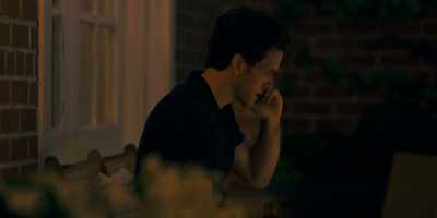 - Hello.
- Hey, Mrs. Santos. - City on Fire