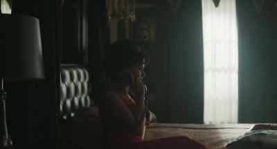 - Hello?
Hi, baby. - Priscilla