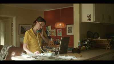 Hello?
Hi, honey. - Tiny Beautiful Things