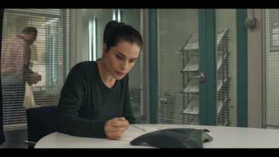 - 'Hello?'
- Hi, it's Holly Evans from the Herald. - Press