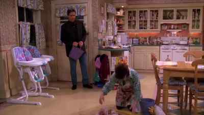 - Hello.
- Hi. - Everybody Loves Raymond