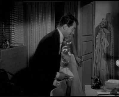 - Hello, honey.
- Hi, Rosie. - Scared Stiff